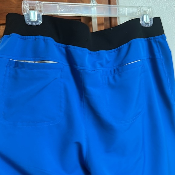 Healing Hands 360 scrub pants - Picture 5 of 8